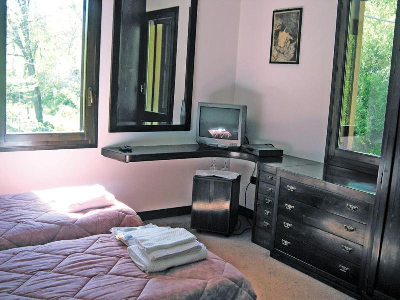 La Tagliolina Hotell Monteveglio Rum bild